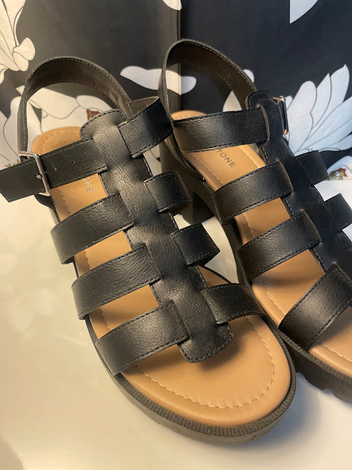 Sun and Stone Wide Strap Chunky Soal Sandals Size 11
