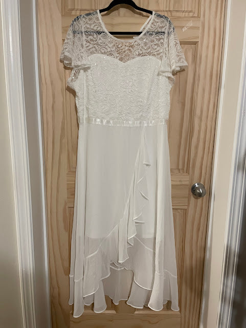 Berry Love White Lace w/Sequins Midi Dress