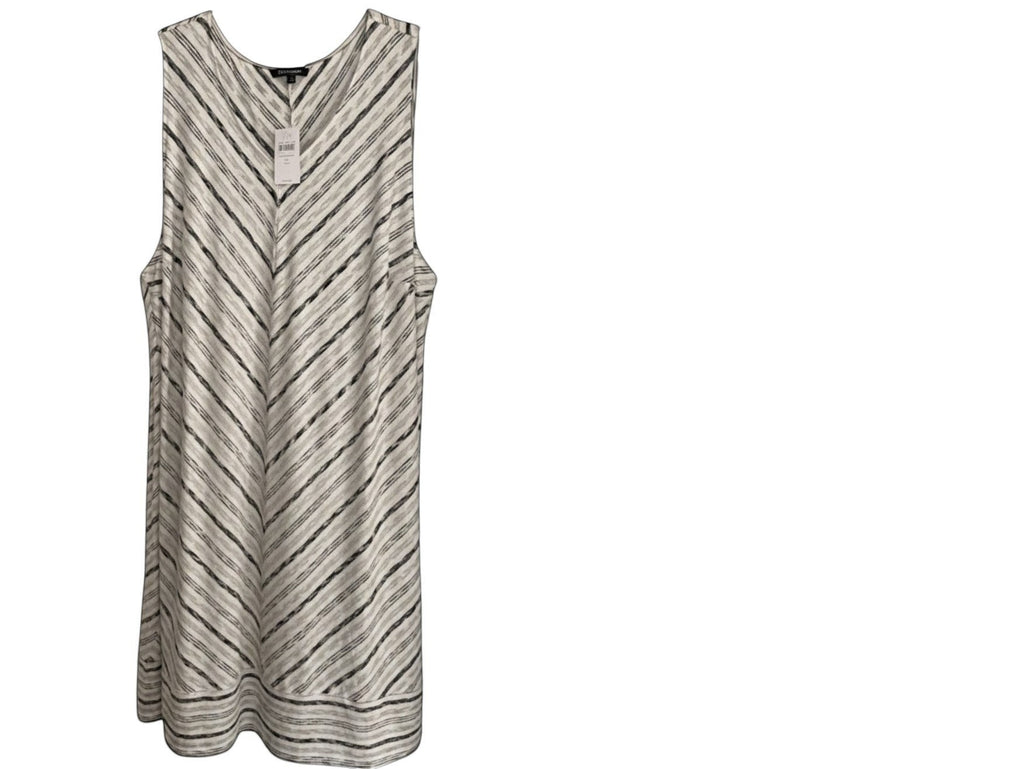 Somethinguluv3 J.Jill sleeveless V-neck dress in cream and black with a chevron brushstroke pattern.