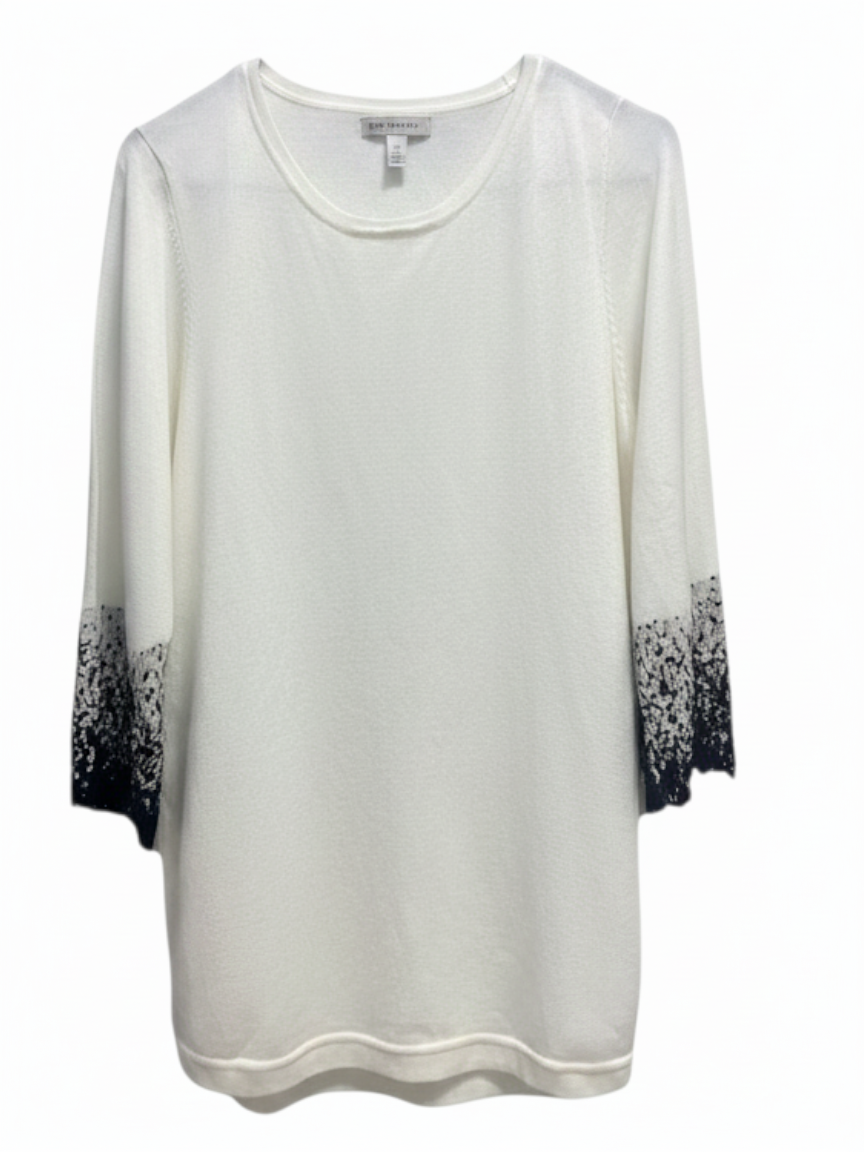 Somethinguluv3 Kim Rogers cream lightweight knit sweater with 3/4 sleeves and black speckled ombre cuff detail