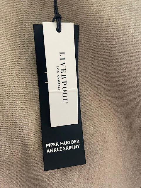 Somethinguluv3 Liverpool Piper Hugger Ankle Skinny jeans in biscuit tan with brand hang tag attached